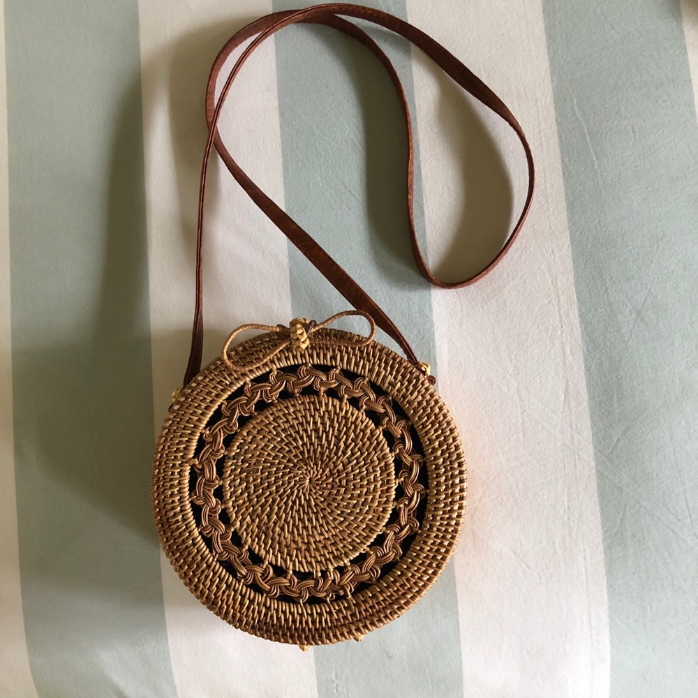 Round rattan Bali bag